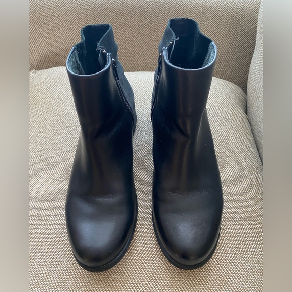 Women’s Bogs Carly Low Waterproof Leather/Suede Boots w/Rubber Soles. Blk, SZ 11 - Picture 16 of 16